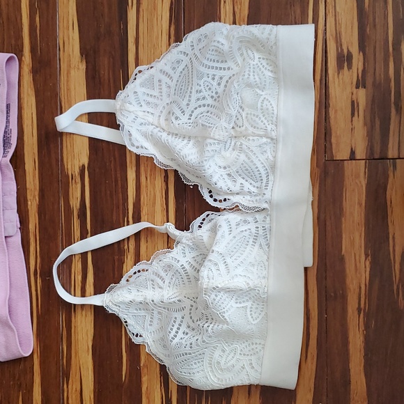 Medium bras - Picture 3 of 4